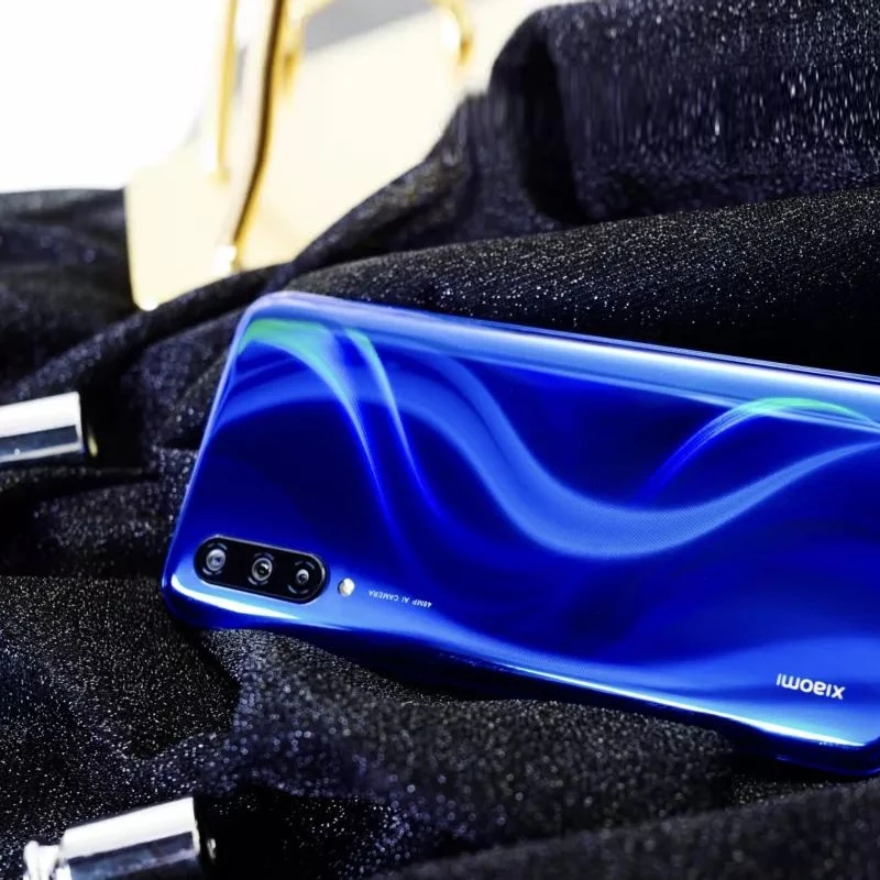 Smartphone Xiaomi Mi 9 Lite/Mi 9cc inche 6.39 Battary 4030mAh 6GB+128GB Snapdragon 710 Gloabl Version