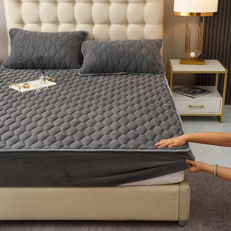 

Thick Winter Warm Mattress Cover Bedspread Thickened Crystal Velvet Bed Sheet Solid Color Quilted Suede Bed Cover Home Textiles