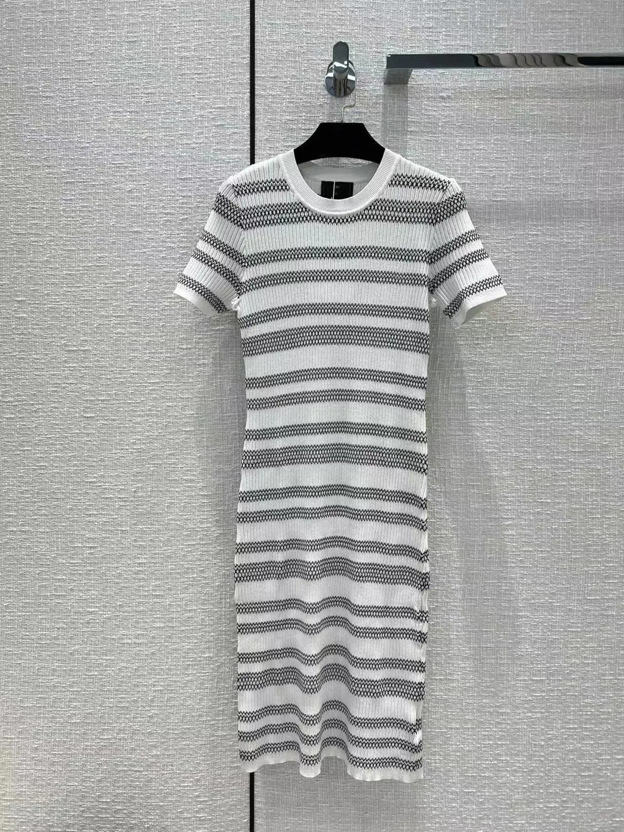 

Fashion Runway 2022 Summer Vintage Dress Women Short Sleeve Striped Printed High Quality Elegant Midi Knit Dresses