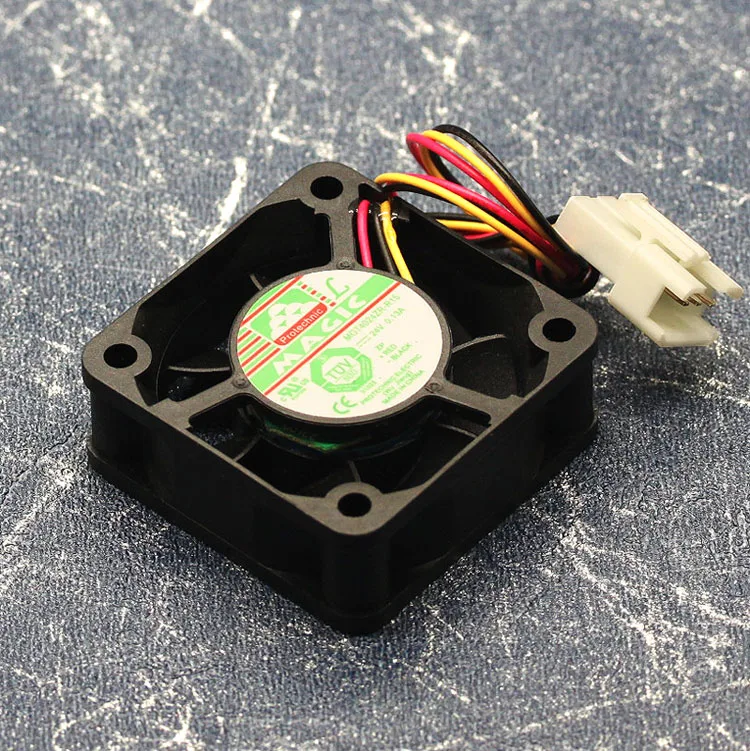 MAGIC MGT4024ZR-R15 DC 24V 0.13A 40x40x15 мм 3-проводной Вентилятор охлаждения сервера