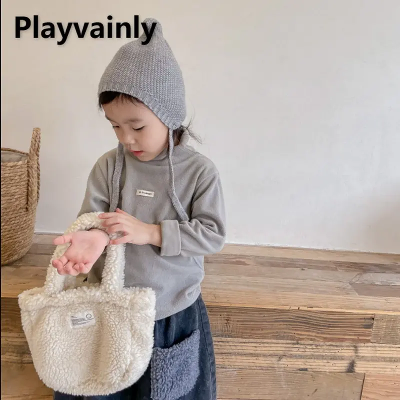 

Женская зимняя сумка из овечьей шерсти