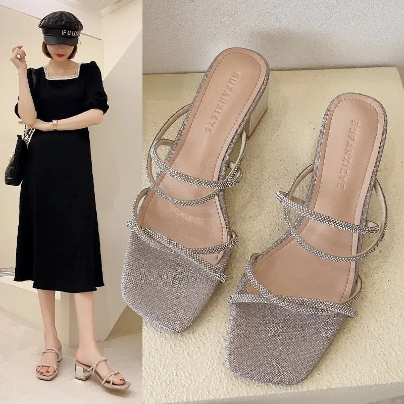 

Женские повседневные босоножки на квадратном каблуке, однотонные сандалии на среднем каблуке с квадратным носком, модель DY2916 на лето и осен...