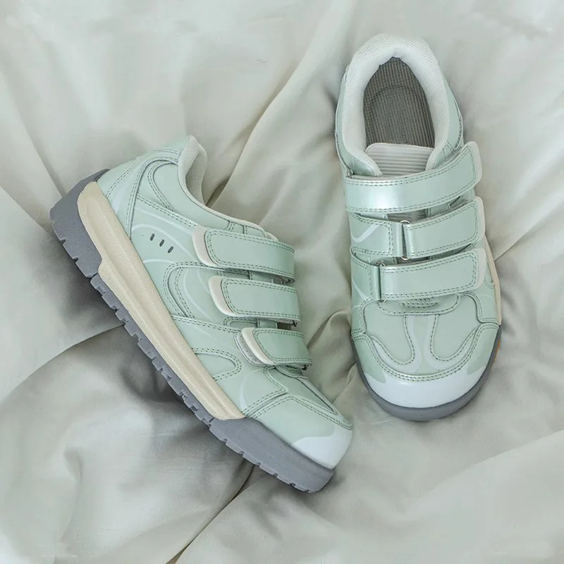 Туфли женские на плоской подошве немецкая тренировочная обувь липучке