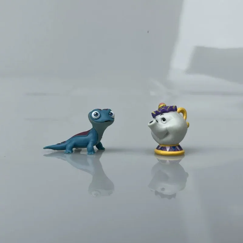 

Genuine Bulk Doll ornament pendant toy gift FrozenSalamander Action Figures