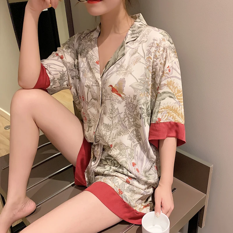 

2 Piece Women Set Spring Summer Short Sleeve Pajamas for Woman Silk Fashion Sleepwear Flowers Bird Print Sexy Satin Pajama Set