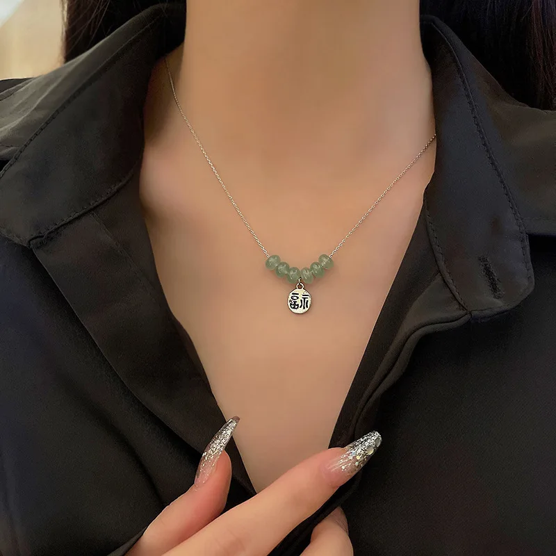 

Genuine Chinese Style Light Luxury Small Number of Green Opal Necklace Women's Fashion Simple Same Style Fu Character
