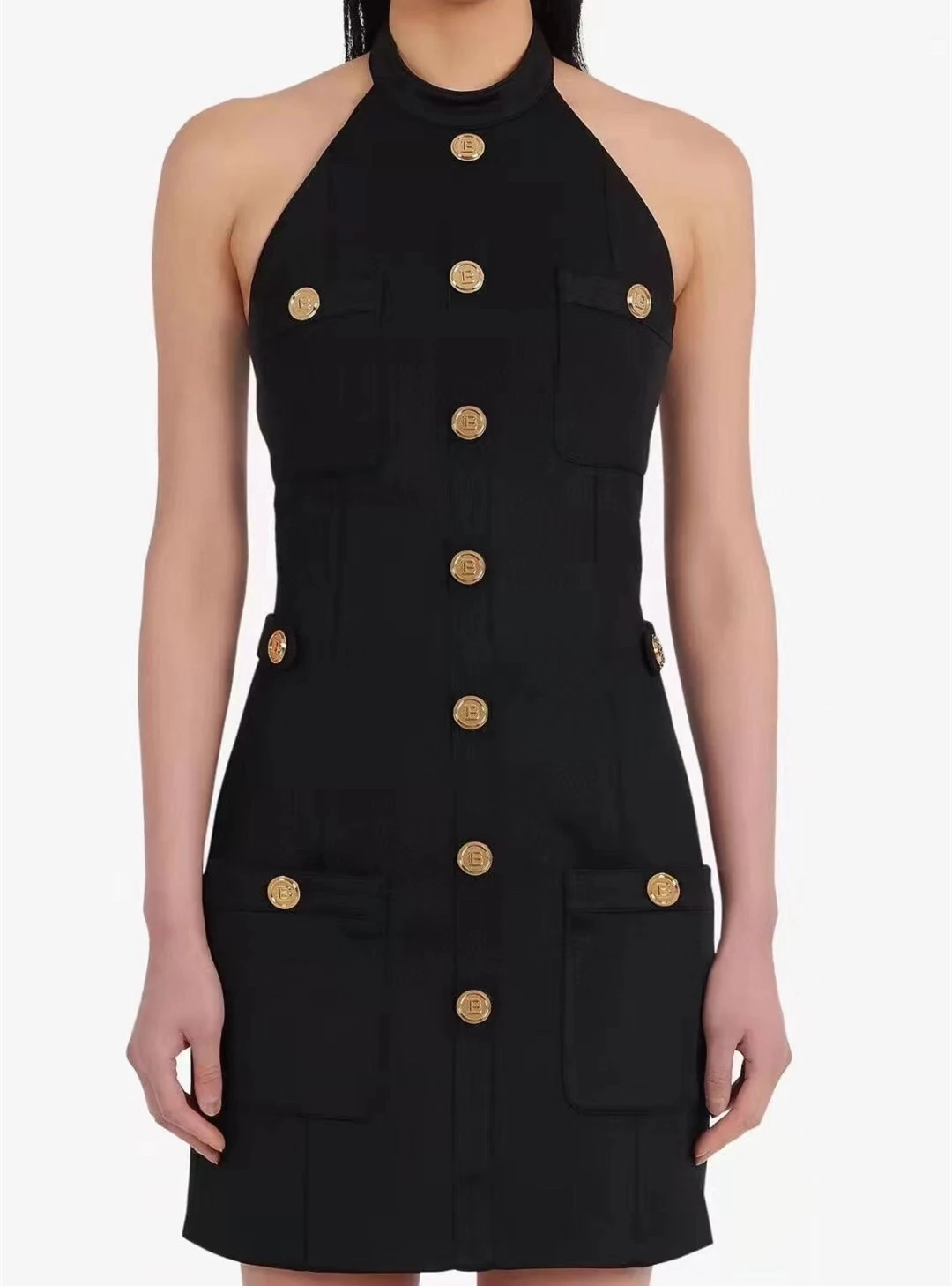 Женское платье-чехол с лямкой на шее черное оригинальное платье-мини уникальным