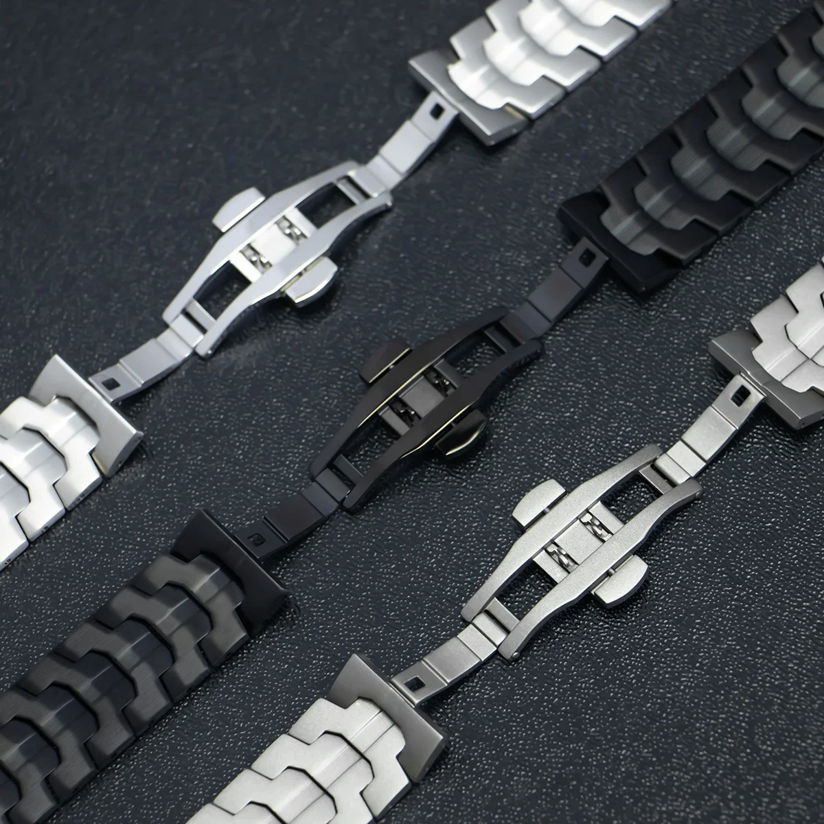 Ремешок стальной для Samsung Galaxy Watch 7 Ultra 47 мм магнитный браслет спортивный без