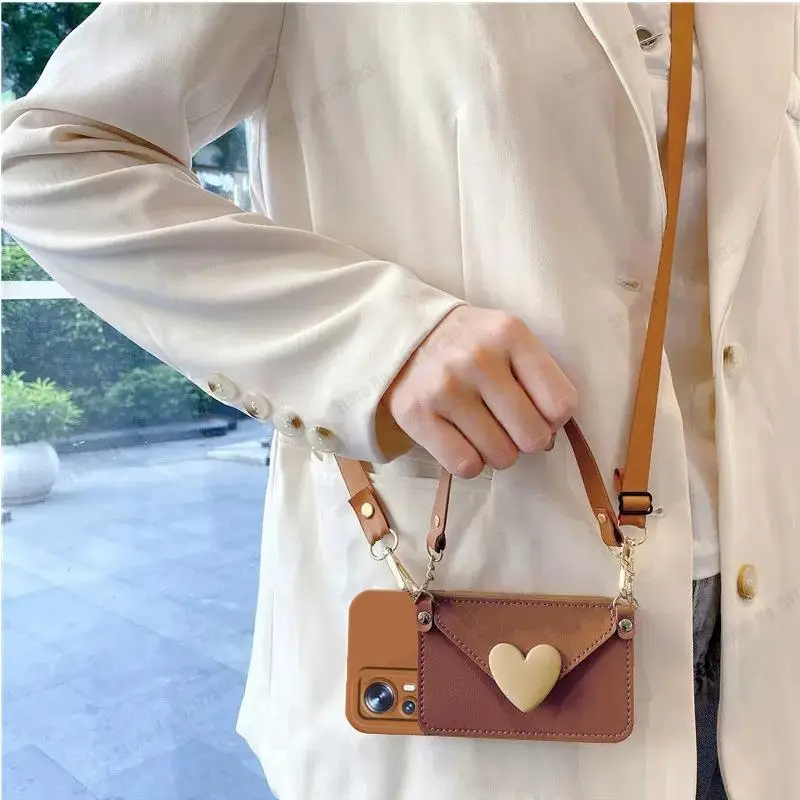 

Силиконовый флип-чехол с сердечком и ремешком Max 11 Pro 10