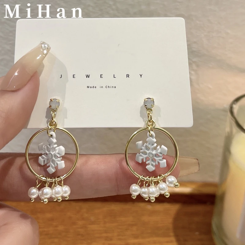 

Mihan Trendy Jewelry 925 Silver Needle Snow Earrings Popular Style Round Circle Simulated Pearl Earrings For Women Girl Gift