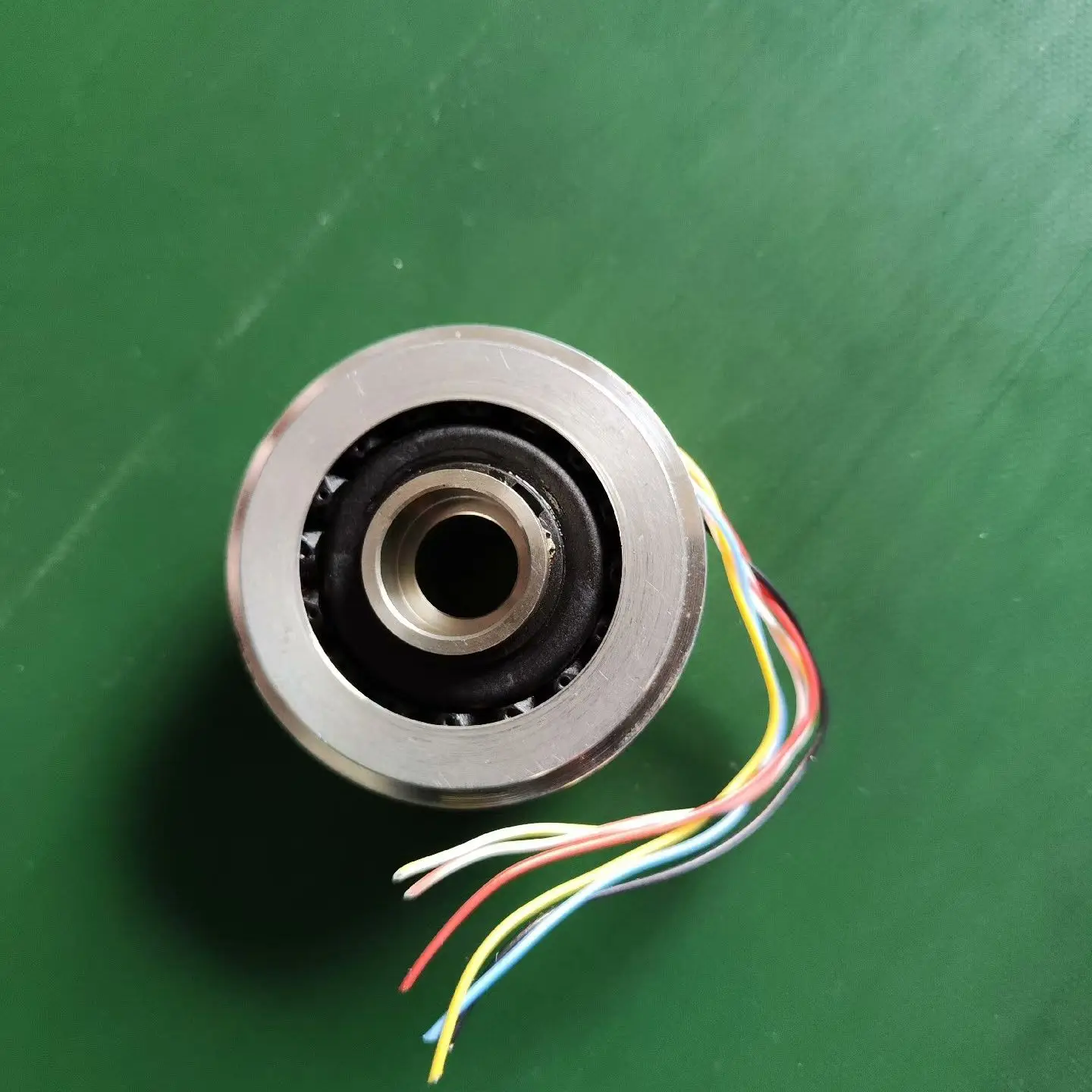 

V23401-T2014-E209 ,Used Condition 85% New ,Working Well With 3 Months Warranty