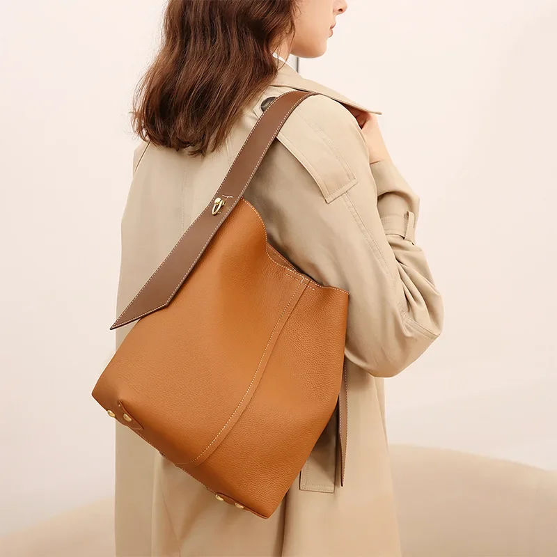 

Top Cow Leather Shoulder Bags for Women New Autumn Bucket Underarm Bag High-capacity Crossbody Bag Genuine Leather Bolsa