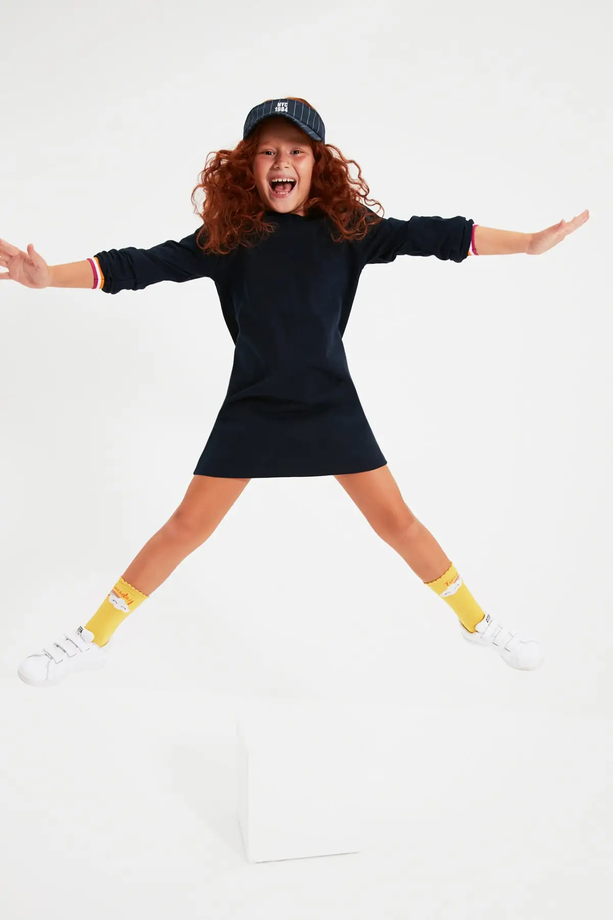 

Trendyol Ribbon Detail Female Child Knitted Dress TKDAW22EL1204