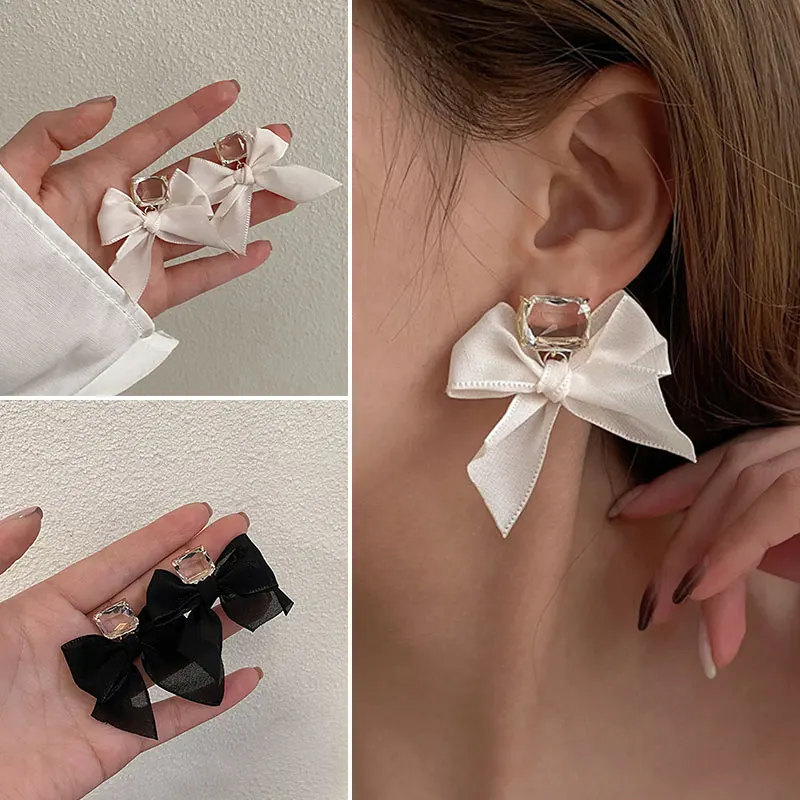 

Jewelry Korean Sweet Black White Bowknot Women Earrings Sweet Fabric Lace Bow Fashion Drop Earrings Jewelry Gifts New