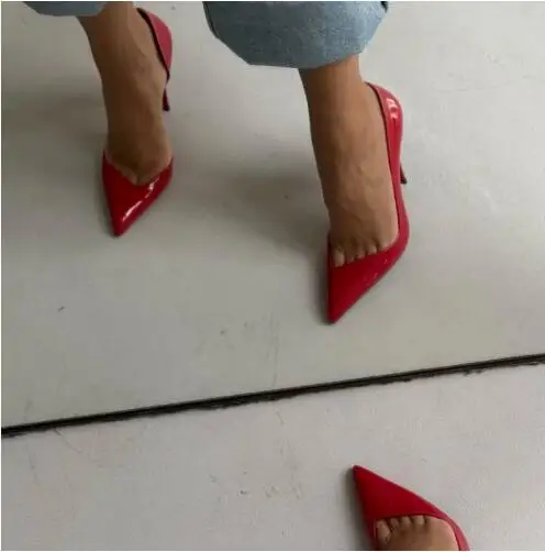 Фото Розовые, черные, красные, белые однотонные лакированные кожаные туфли-лодочки V-образной формы с острым носком на шпильке, женские пикантные туфли для вечеринок на тонком каблуке №3