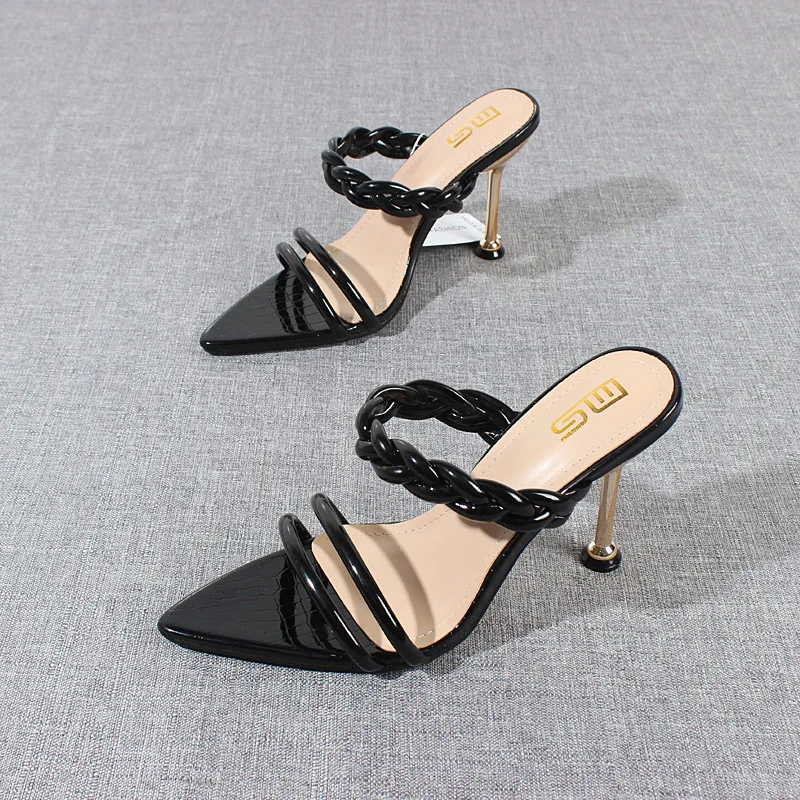 

Женская обувь 2022 г., новые летние туфли с острым носком и полым полиуретановым плетением с открытым носком, внешние шлепанцы на тонком каблу...