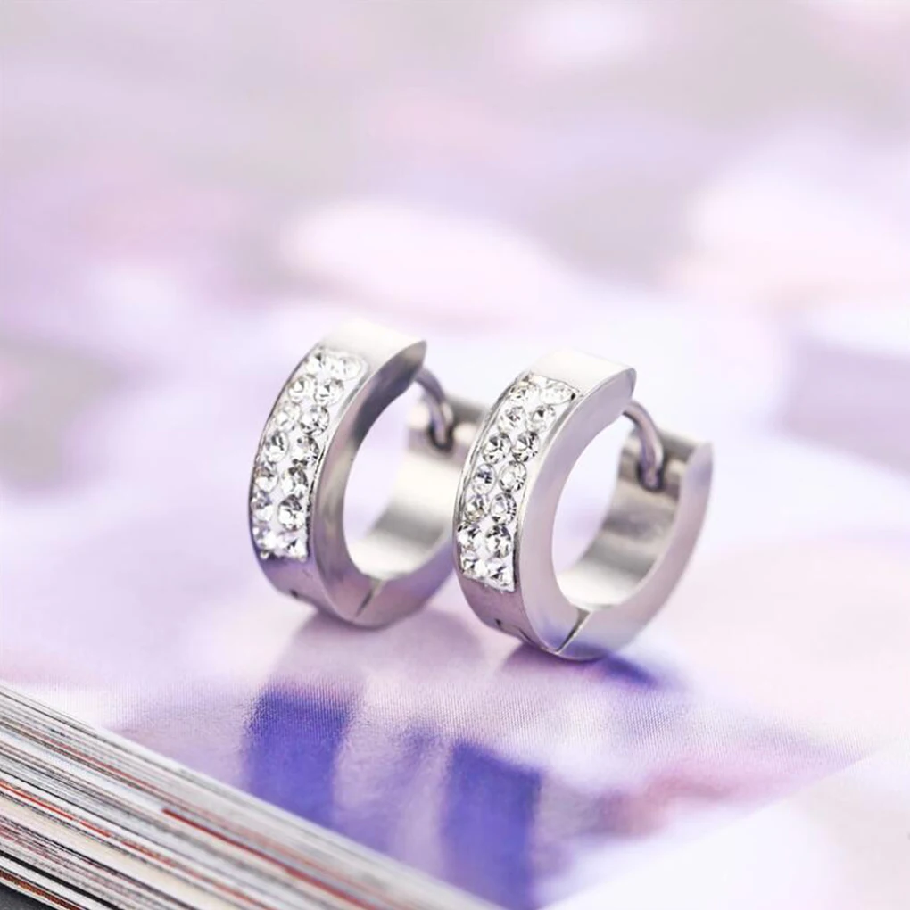 

Серьги-кольца женские со стальными кристаллами