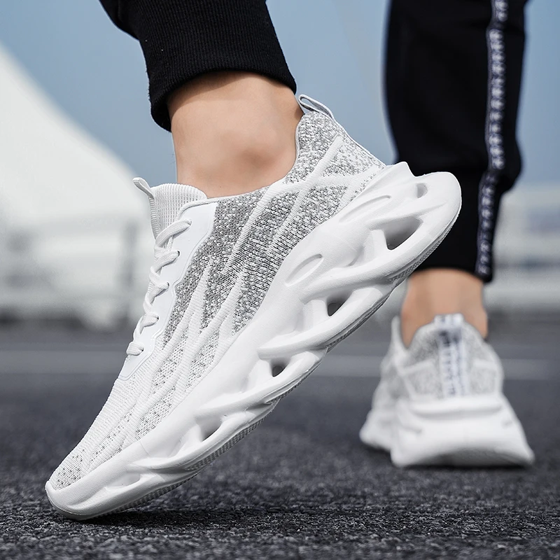 Легкие мужские модные спортивные туфли дышащие удобные кроссовки для бега