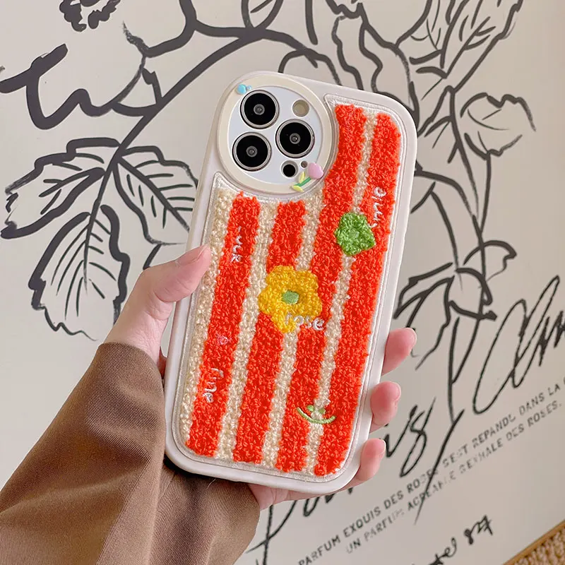 

Чехол с вышивкой полотенцем, оранжевый Вертикальный чехол с цветочным рисунком для IPhone 14 Plus, чехол для IPhone 14 Pro Max с круглыми линзами, полнора...