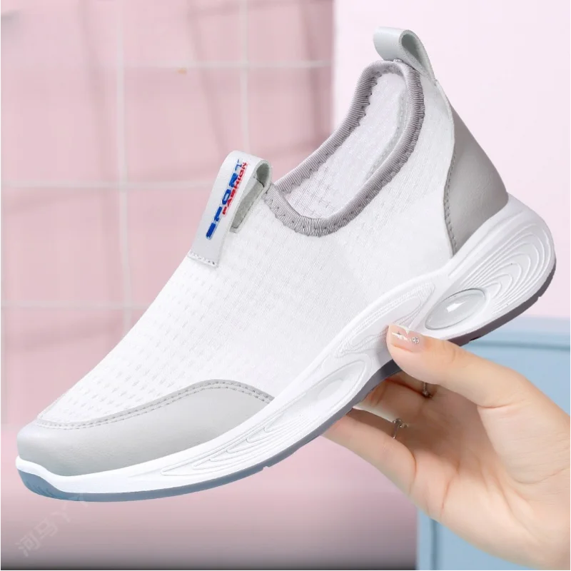 Women's shoes Ultra light Women's flat shoes White casual shoes Zapatos Mujer Breathable mesh Women's flat boots Casual shoes