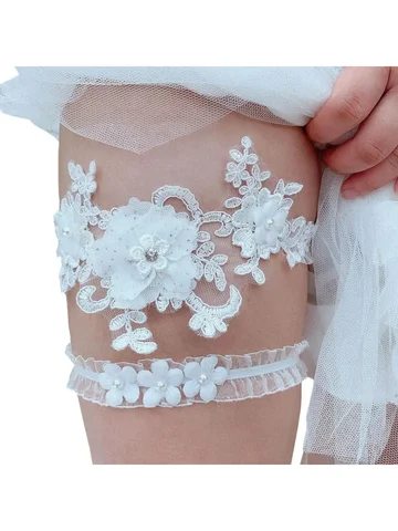 Белый кружевной свадебный ремень