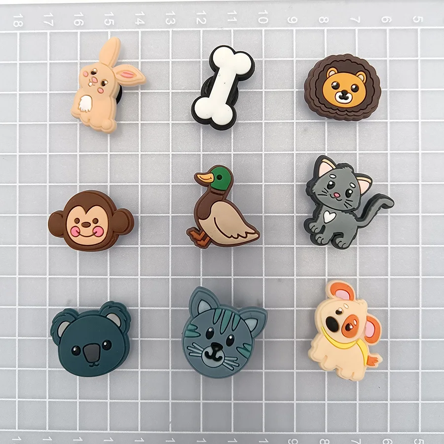 Single Sale Cartoon Animals PVC Shoe Buckle Accessories Funny DIY Cat Dog Rabbit Shoe Decoration Jibz For Crocs Charms Kids Gift