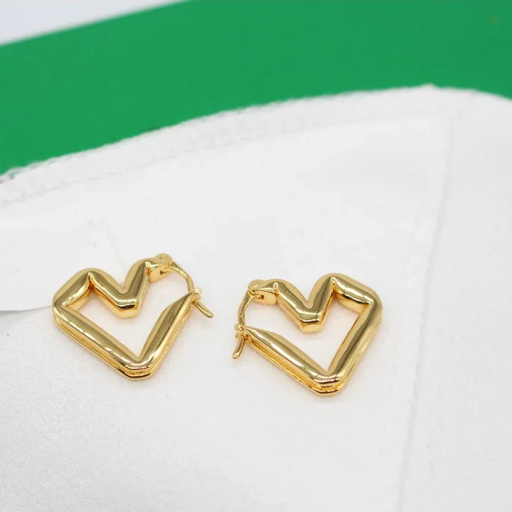 

jewelry for women Fashion Famous Designer Brand Irregular Heart Gold Silver Earring Women Top Quality Luxury Jewelry Trend