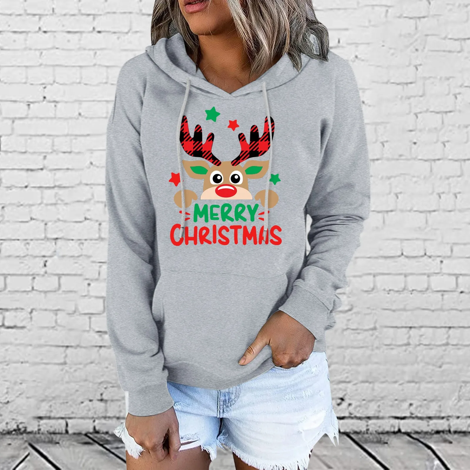 Рисунок 3 - Женская толстовка с длинным рукавом