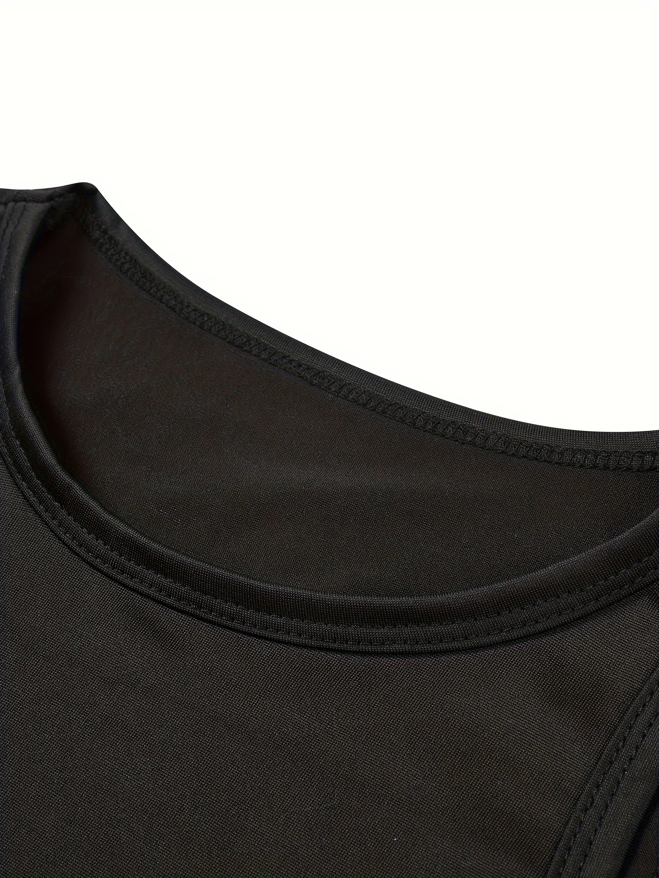 Женский короткий жилет с круглым вырезом без рукавов