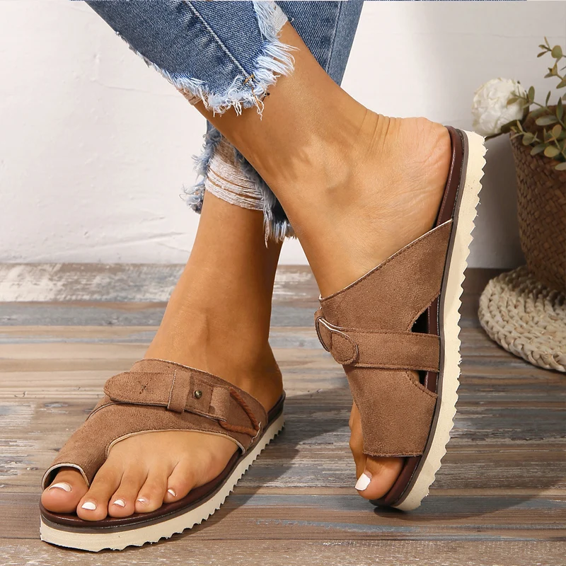Gladiator Slippers Woman Chic Clip Toe Buckle Belt Sandals Ladies Retro  Rivet Studs Mule Slides Summer Flat Beach Shoes