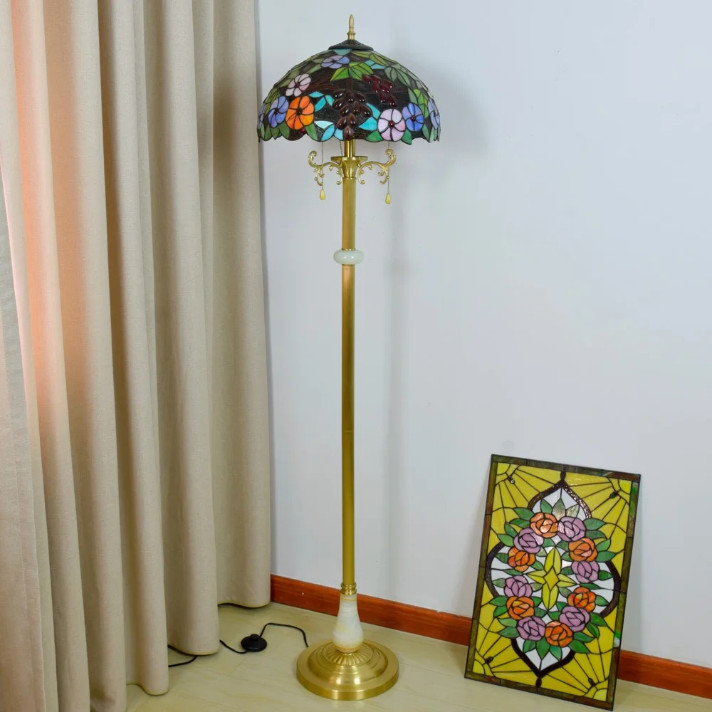 Рисунок 4 - Напольная Лампа Tiffany в европейском стиле
