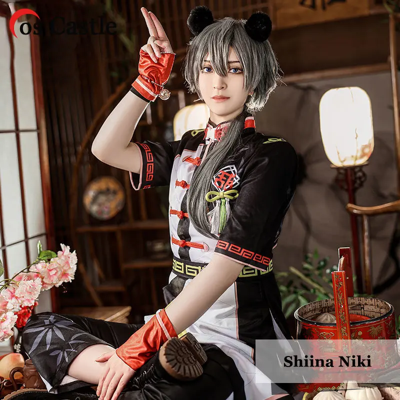 

Костюм для косплея по мотивам игры «Замок»