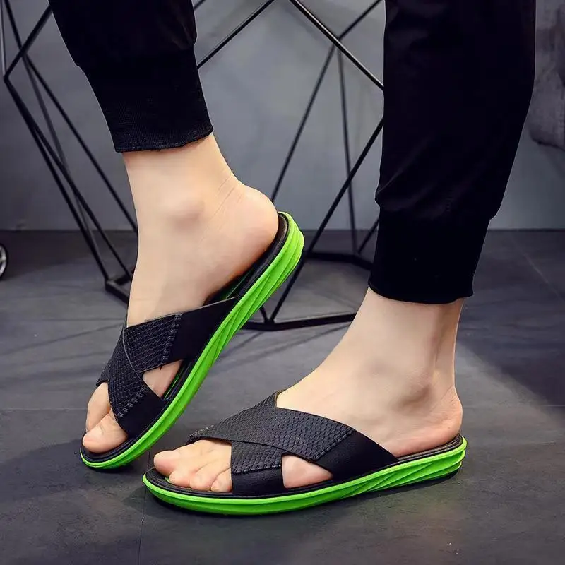 Новинка 2024 мужские летние резиновые однотонные Нескользящие домашние тапочки на
