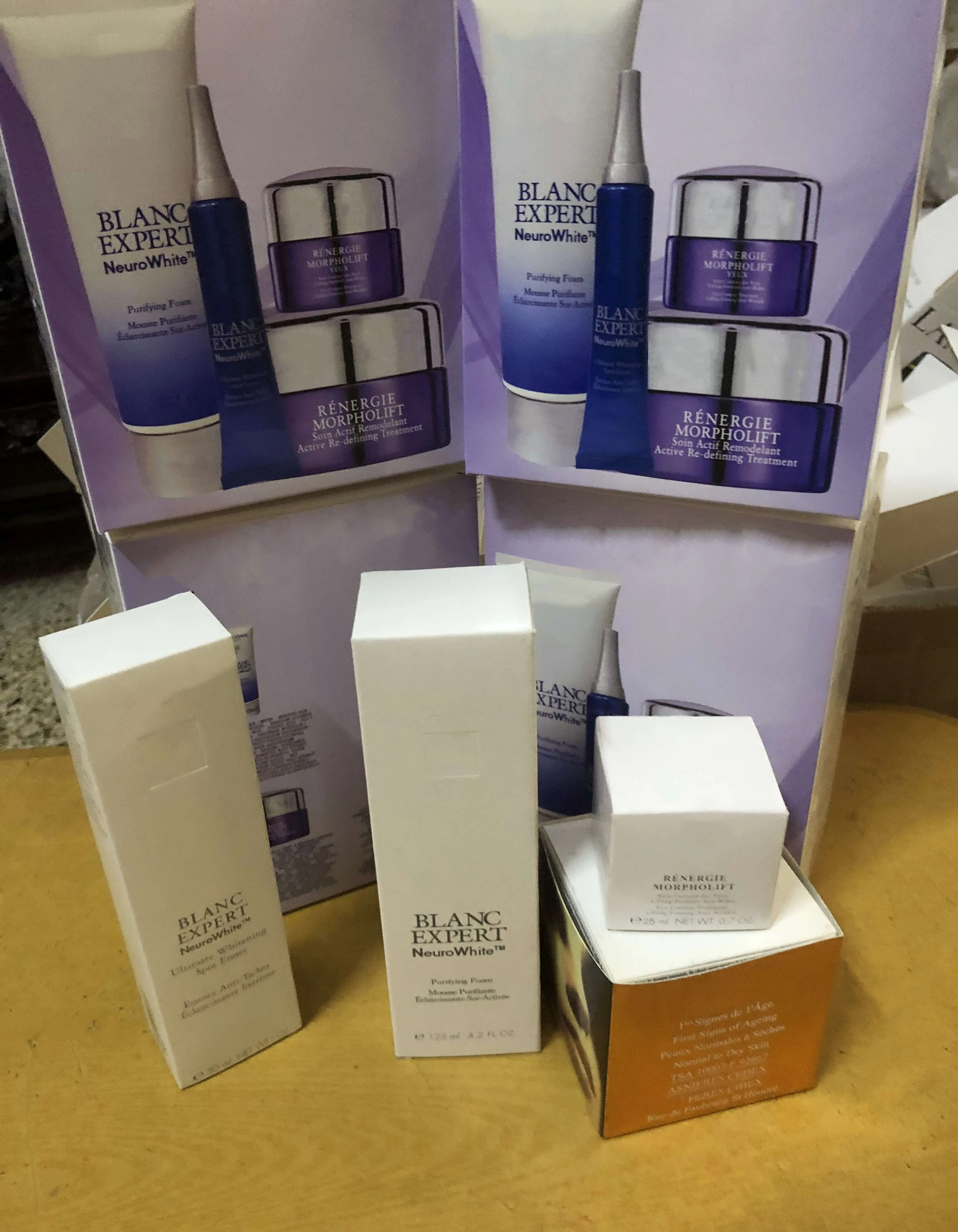 

Charming High Quality Blanc Expert Ultimate Whitening Spot Eraser Essence 30ml Purifying Foam 125ml Eye Serum 4Pcs Set