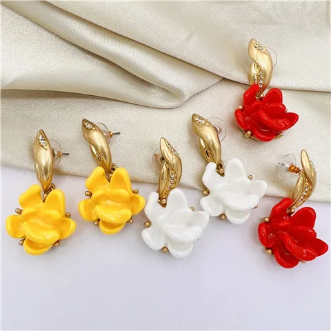 

Earrings Light Luxury Flowers Retro Do Old Temperament High-Grade Sense Piercing Aretes De Mujer Pendientes Brincos Boucles