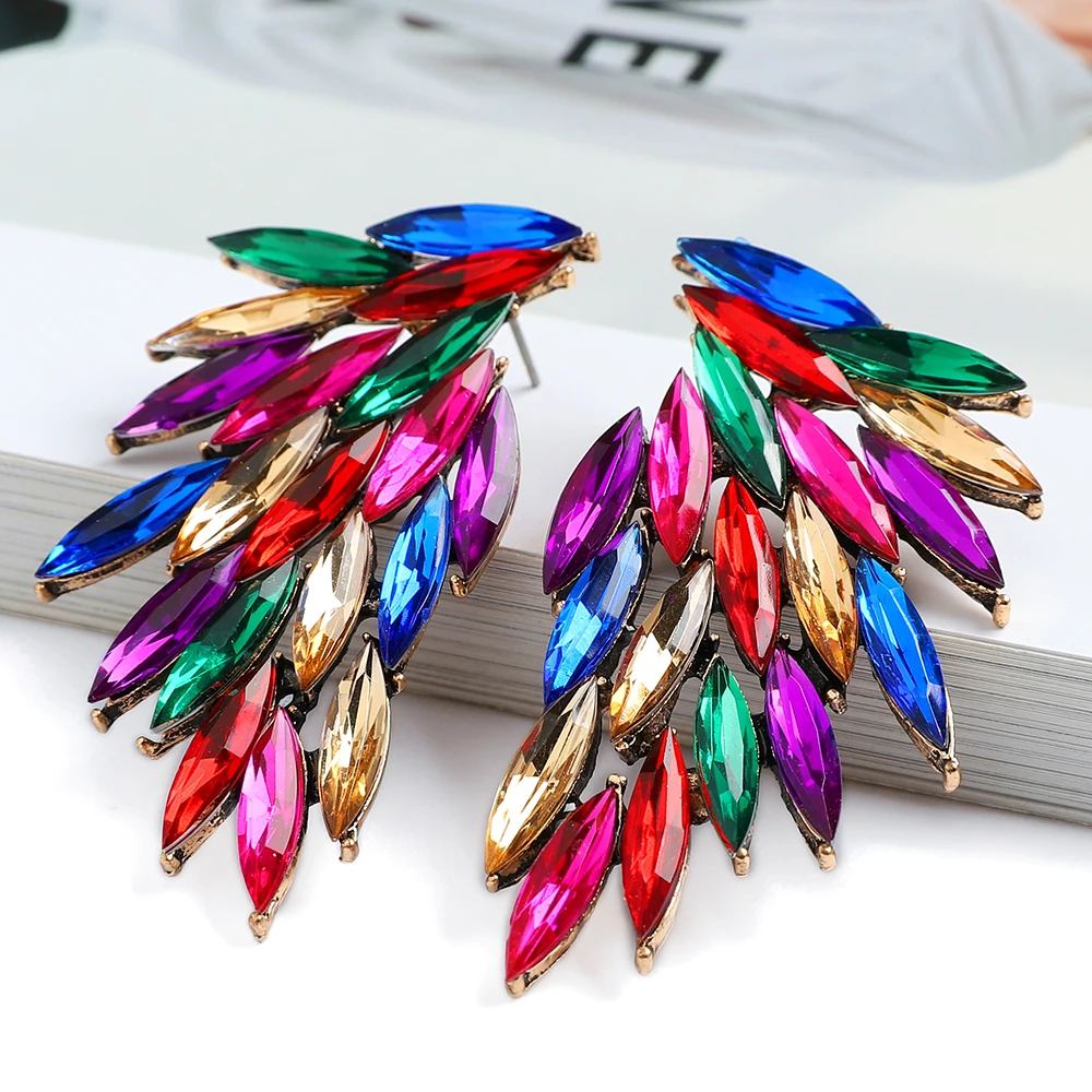 

Fashion Colorful Crystal Stud Earrings For Women Charm Trend Sorority Dainty Geometric Ear Nail Christmas Party Luxury Jewelry