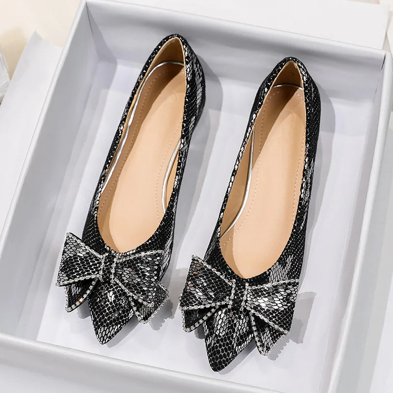 Women Pumps 3cm Med Heel Square Toe Imitation Snake Skin Print Bling Bow Knot Soft Soles Slip on Office Lady Dress Shoes 588-1