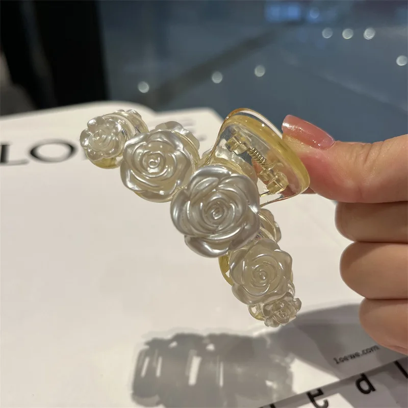 

Grab clip white pearl light rose shark clip spring sweet flower hair clip female hair accessories trend