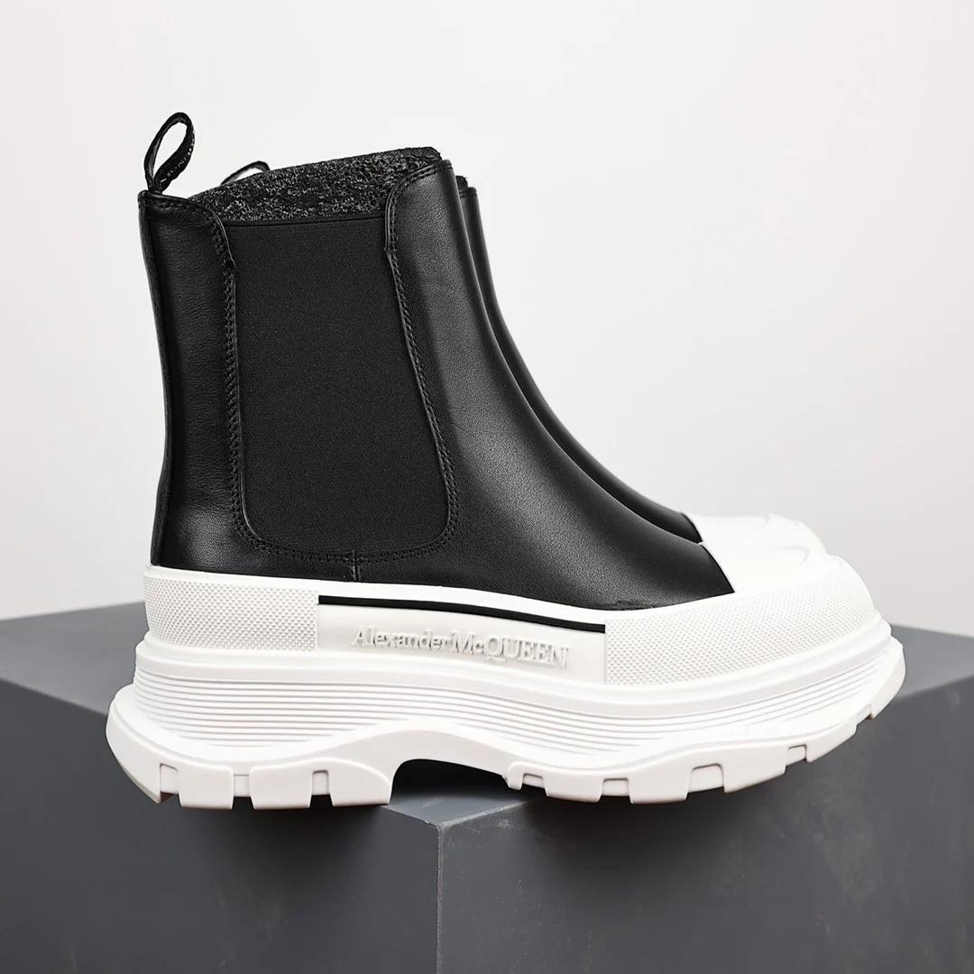 Алексалександр Александер Уин Друзья На большом экране С Белым Днем