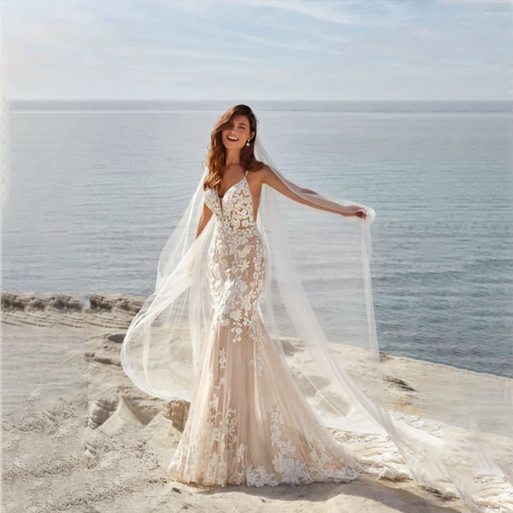 

Exquisite Bride Gowns V-Neck Backless Spaghetti Straps Wedding Dress Tulle Trumpet Lace Applique Sweep Train Vestidos De Noiva