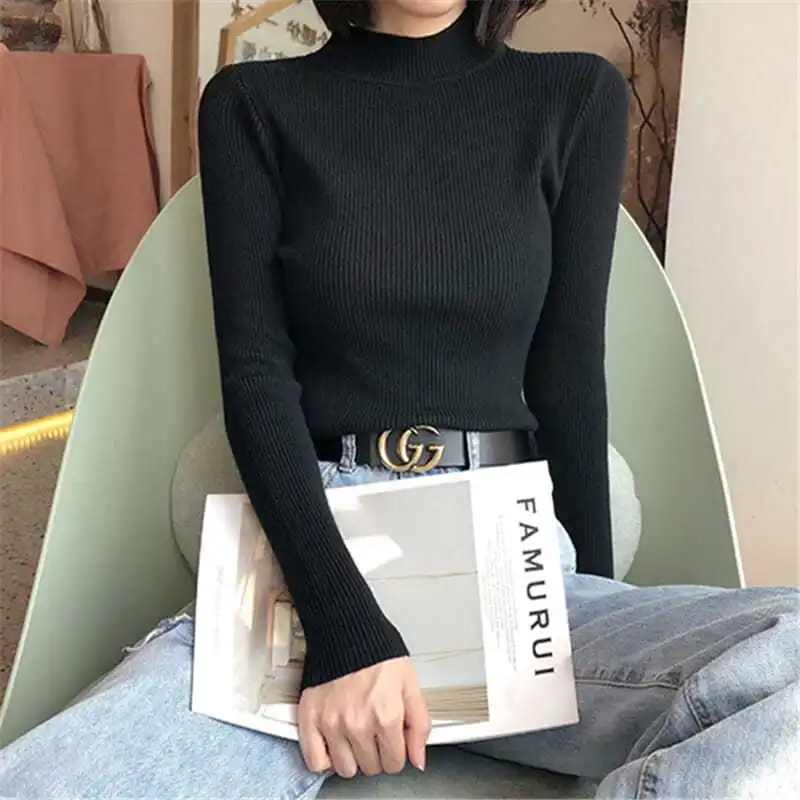 

Женская трикотажная рубашка с высоким воротником и длинными рукавами