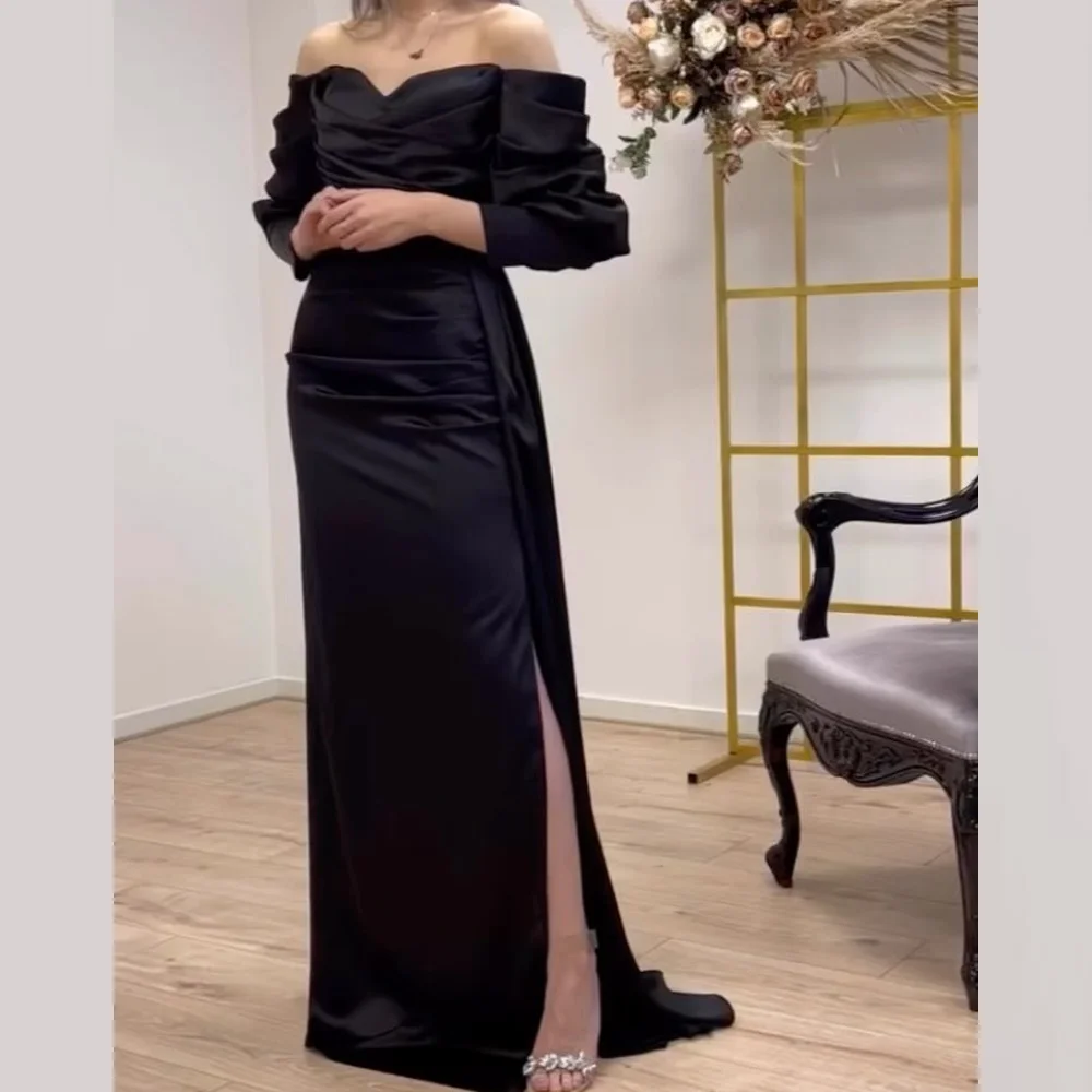 

Женское вечернее платье со шлейфом, с открытыми плечами и оборками