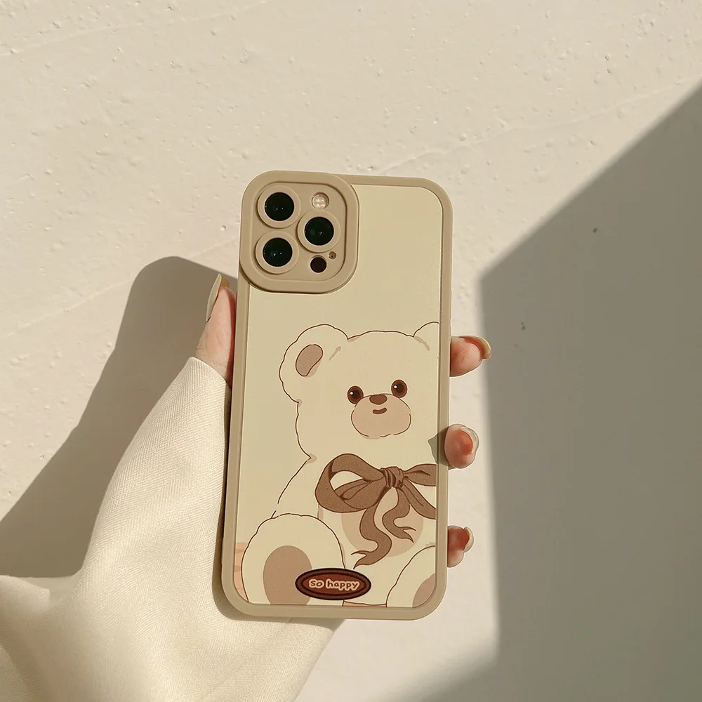 

Retro Cute Happy Bear Cartoon Animal Phone Case For IPhone14 12 11 13Pro Max XR Mini X XS Silicone Soft Shockproof Cover
