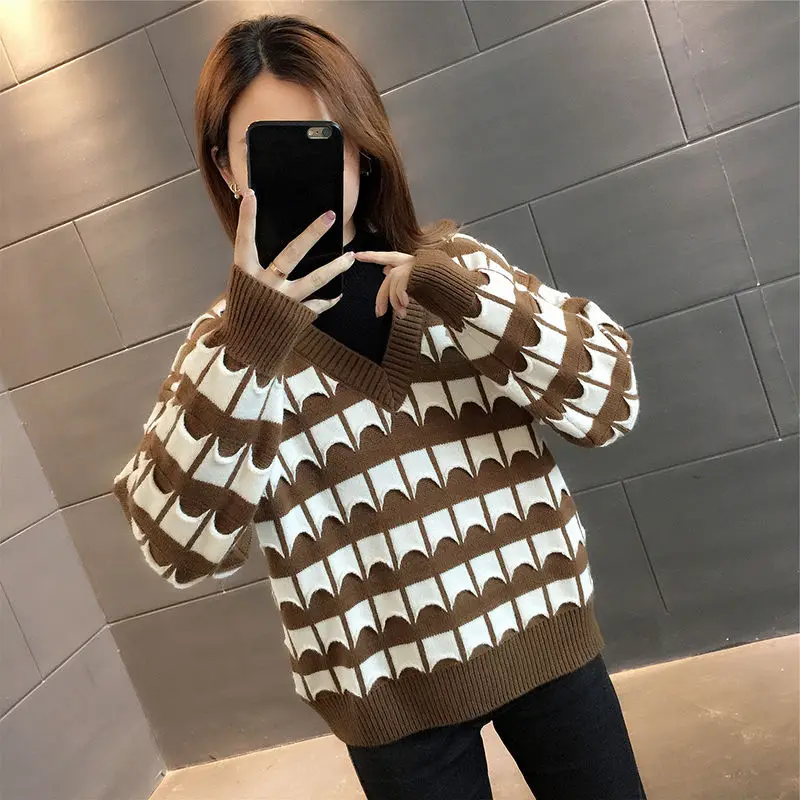 Клетчатый женский свитер с полувысоким воротником новый осенне-зимний свободный