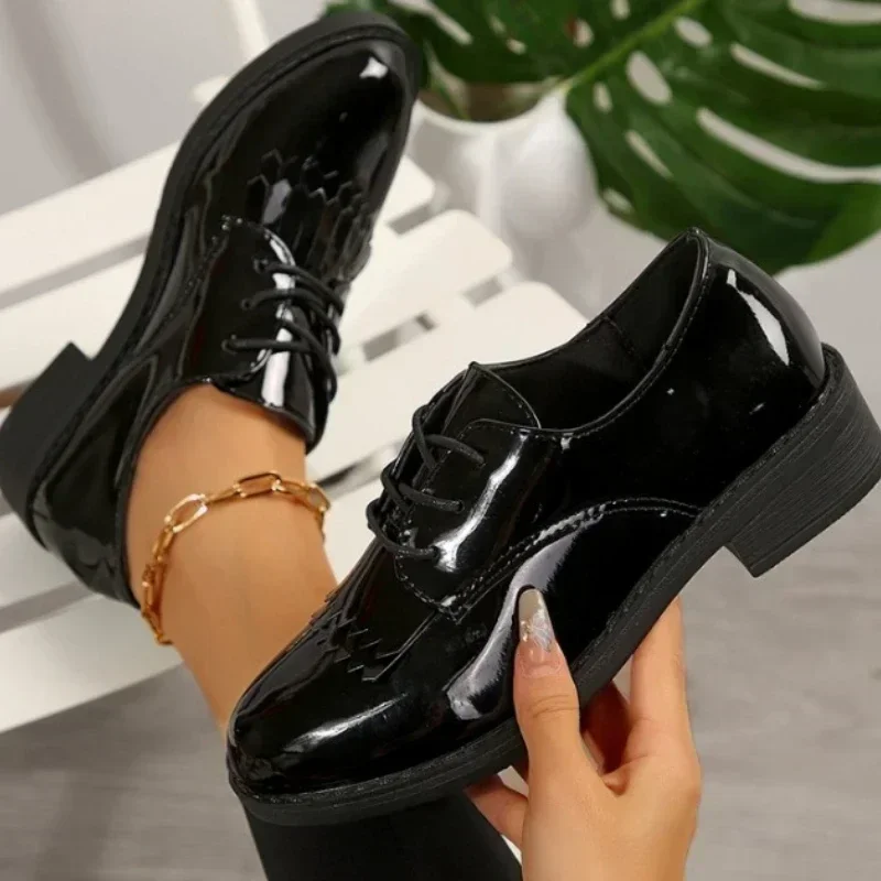 Женские туфли на шнуровке осенние туфли-лодочки с круглым носком однотонные