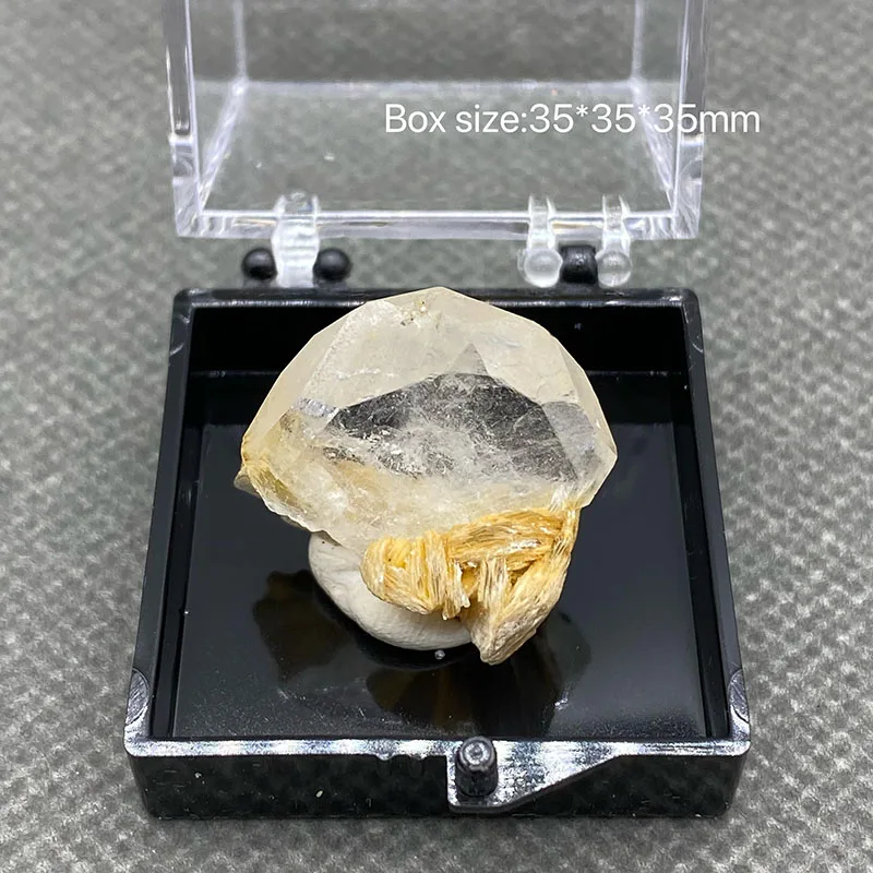 

100% натуральные аквамариновые и слюдяные хлопья, симбиотический шероховатый образец, Хрустальный Рудный камень из Китая, Xuebaoding + Размер коробки; 35*35*35 мм