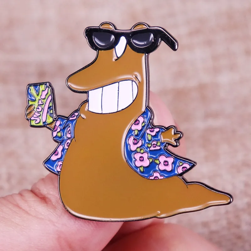 

XM-funny Cute anime slug worm aliens lapel pins U.S. comic badge jewelry gifts