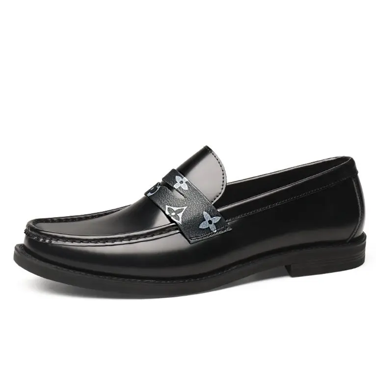 

Mens Brogue Shoes Black Color Carved Gentleman Office Career Genuine Leather Vintage Style Wedding Business Man Dress Shoes