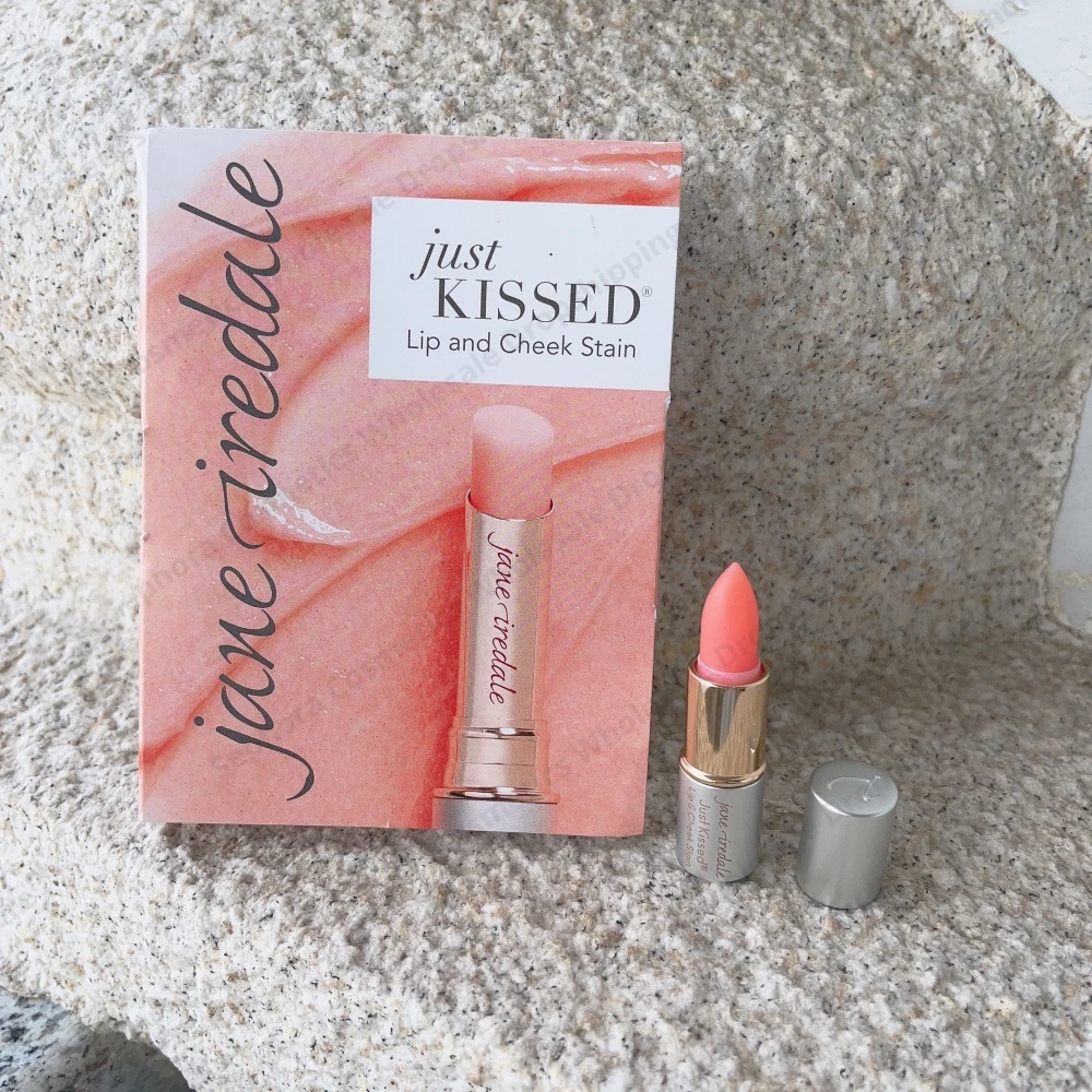 

Jane Iredale Just Kissed Lip and Cheek Stain Natural Ingredients Color Lipstick 1.3g Pink Can be used for sensitive skin