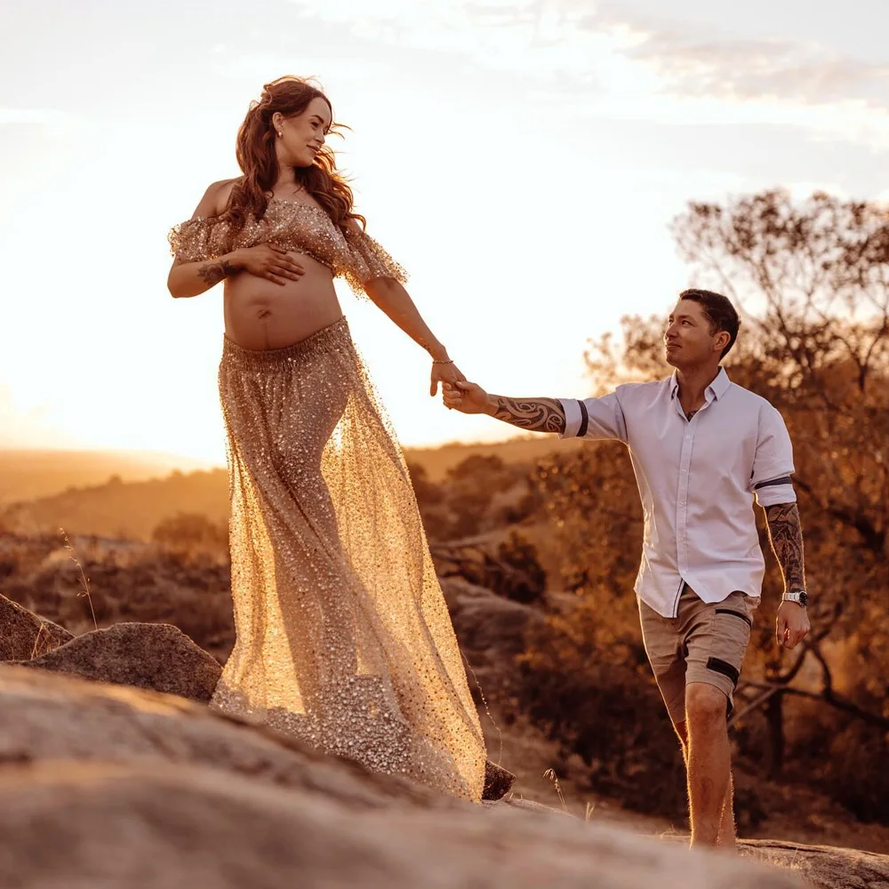 Комплект из двух предметов жесткой пряжи с золотым жемчугом платье для